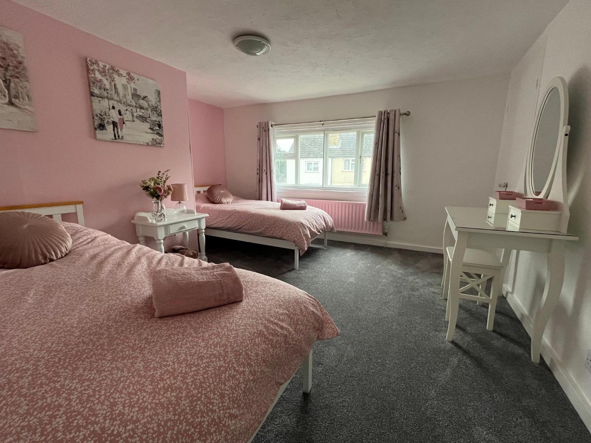 Windmill Cottage อีลี ห้อง รูปภาพ